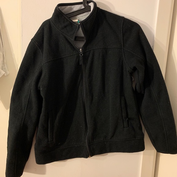 TOPS/SWEATERS - IN NEW CONDITION, VERY COMFY - Picture 8 of 8